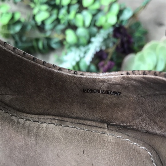 PRADA Bow Pumps size 41 - Picture 9 of 9